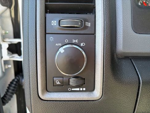 Used 2018 RAM 1500 Tradesman w/ Popular Equipment Group RWD image 39