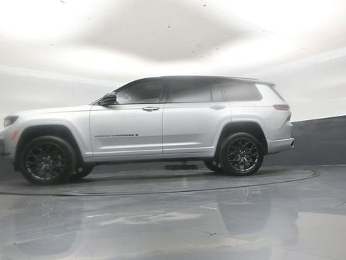 Used 2023 Jeep Grand Cherokee L Summit image 47