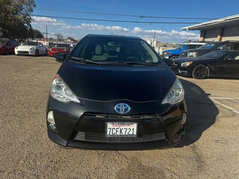 Used 2013 Toyota Prius C One FWD image 2