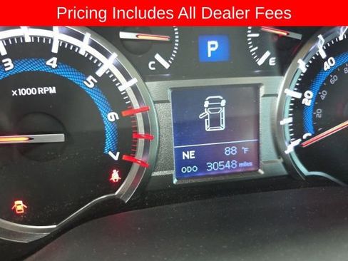 Used 2019 Toyota 4Runner TRD Off-Road AWD/4WD image 5