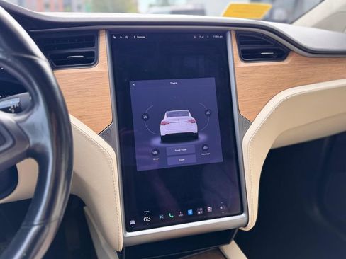 Used 2018 Tesla Model X AWD/4WD image 15