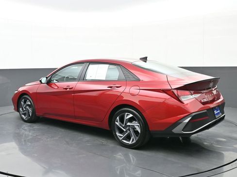 Certified 2025 Hyundai Elantra Sport image 6