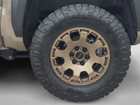 Certified 2026 Toyota Tacoma TRD Off-Road AWD/4WD image 9