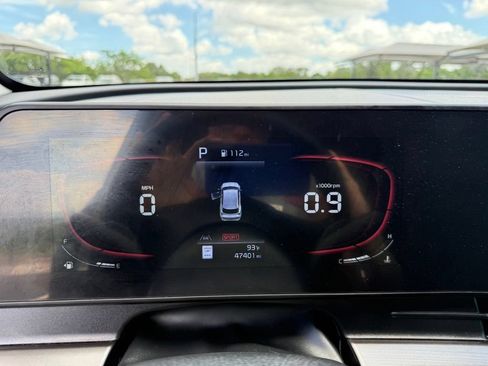 Used 2023 Kia Sportage EX FWD image 17