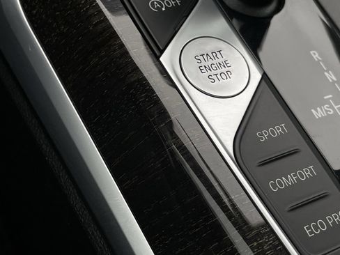 Used 2020 BMW 330i Sedan image 16