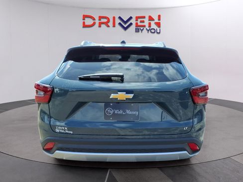 New 2026 Chevrolet Trax LT w/ Driver Confidence Package image 4