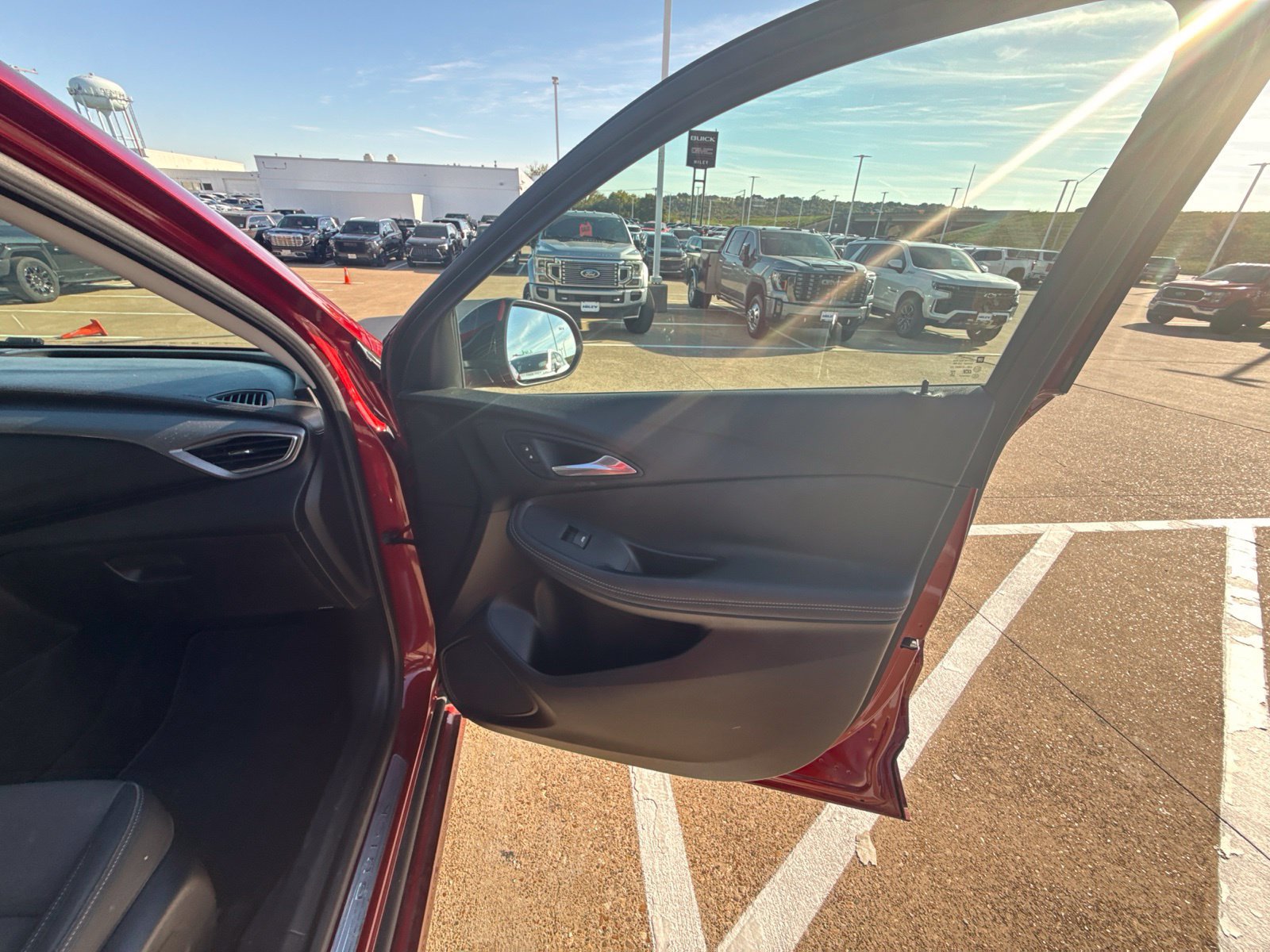Used 2021 Buick Encore GX Select w/ Sport Touring Package FWD image 10