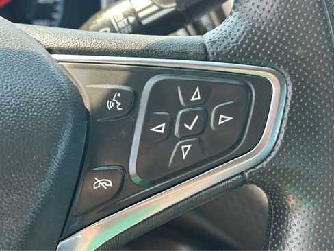 Used 2025 Chevrolet Malibu LT FWD image 17