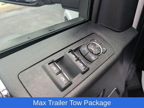 Used 2020 Ford F150 Lariat w/ Equipment Group 502A Luxury AWD/4WD image 17