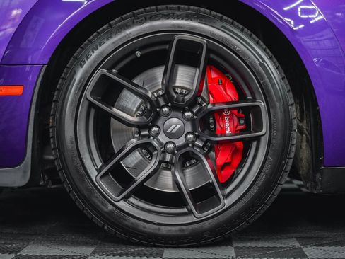 Used 2019 Dodge Challenger R/T Scat Pack RWD image 15
