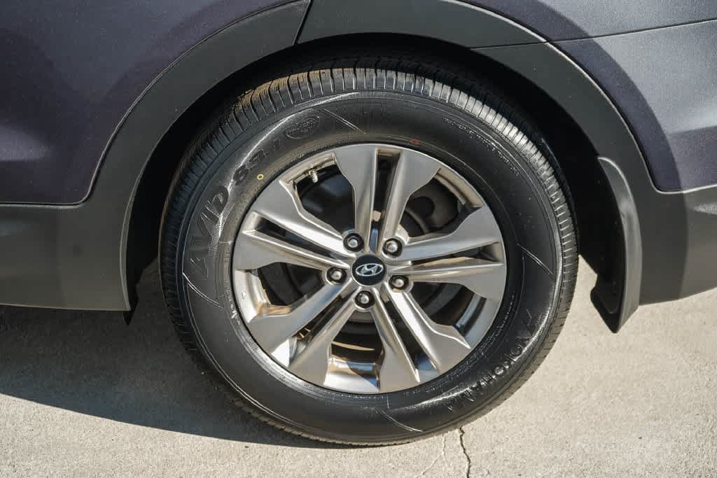 Used 2015 Hyundai Santa Fe Sport w/ Option Group 03 FWD image 11