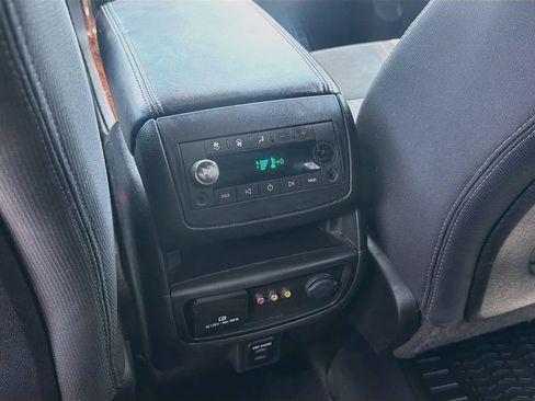 Used 2014 Chevrolet Traverse LT w/ All-Star Edition AWD/4WD image 30