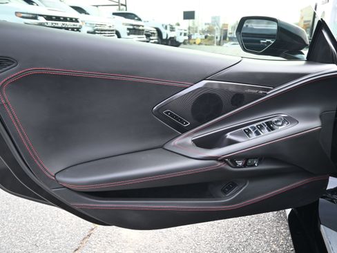Used 2023 Chevrolet Corvette Stingray Premium Conv w/ Z51 Performance Package image 19
