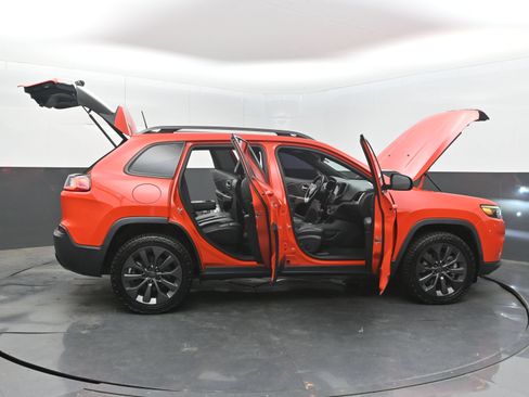 Used 2021 Jeep Cherokee Latitude Lux 80th Anniv w/ Quick Order Package 26U 80TH AWD/4WD image 46