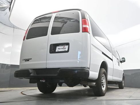 Used 2024 Chevrolet Express 3500 LS RWD image 37