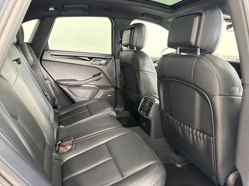 Certified 2026 Porsche Macan S AWD/4WD image 25