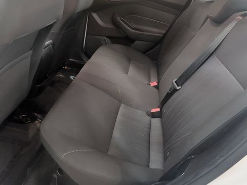 Used 2016 Ford Focus SE image 29