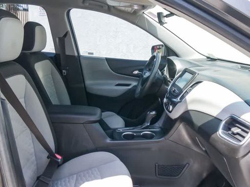 Used 2018 Chevrolet Equinox LS FWD image 16