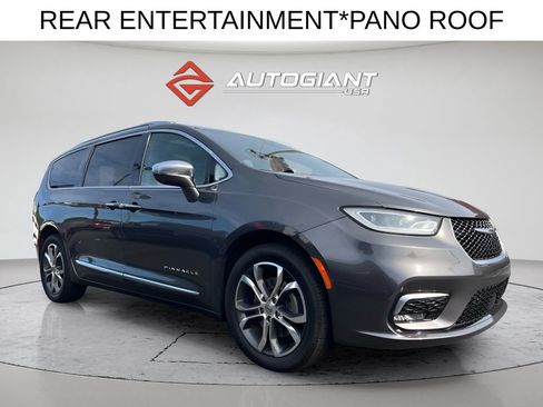 Used 2021 Chrysler Pacifica Pinnacle AWD/4WD image 10