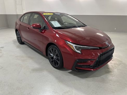 Used 2023 Toyota Corolla SE image 4