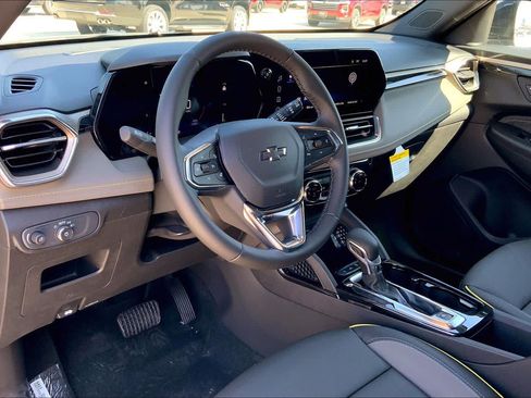 New 2026 Chevrolet TrailBlazer ACTIV w/ Convenience Package FWD image 9