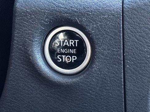 Used 2024 Nissan Frontier PRO-4X w/ Technology Package image 23