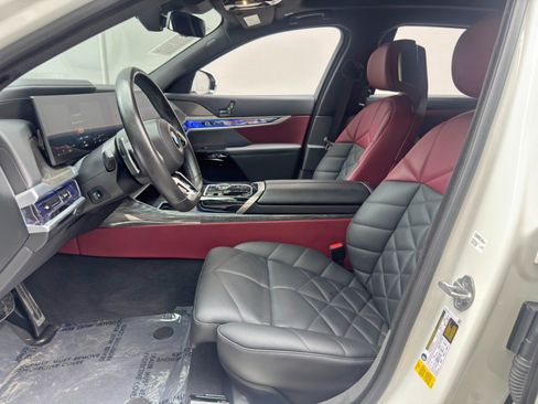 Used 2023 BMW 740i RWD image 17