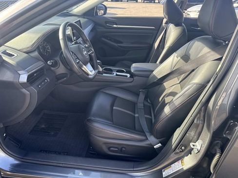 Used 2024 Nissan Altima 2.5 SR FWD image 23