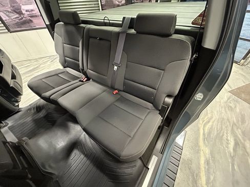 Used 2015 Chevrolet Silverado 3500 LT w/ LT Convenience Package image 7