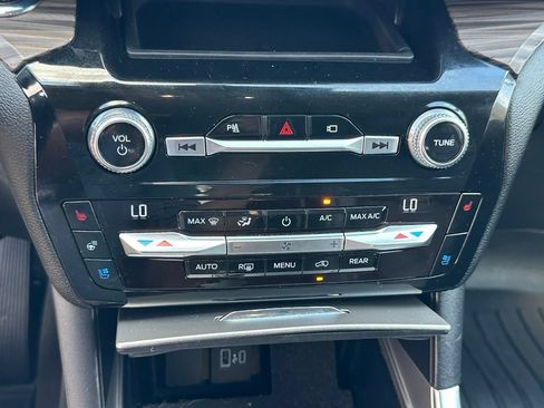 Used 2021 Ford Explorer Limited w/ Class III Trailer Tow Package AWD/4WD image 30