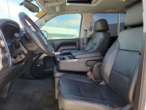 Used 2018 Chevrolet Silverado 1500 LTZ Z71 w/ Redline Edition image 19