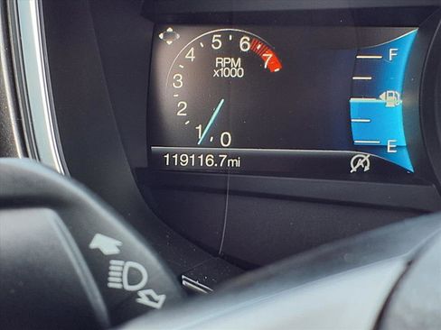 Used 2020 Ford Fusion SE image 41