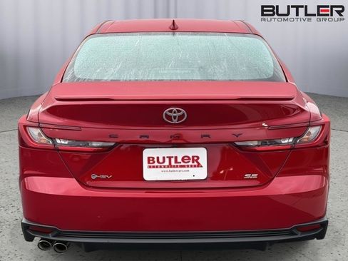New 2026 Toyota Camry SE FWD image 5