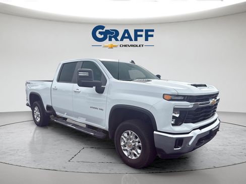 Used 2024 Chevrolet Silverado 2500 LT w/ Convenience Package AWD/4WD image 16