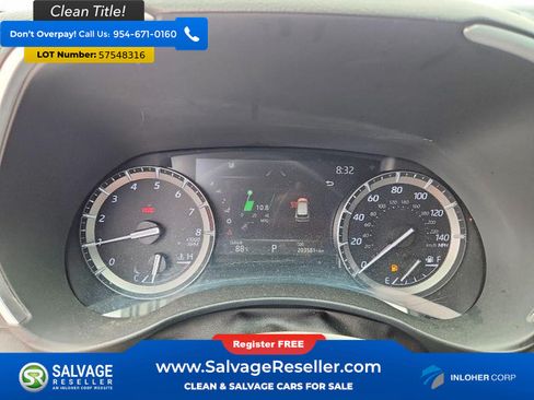 Used 2021 Toyota Highlander XSE FWD image 12
