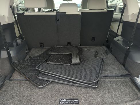 Certified 2020 Volkswagen Tiguan S image 28