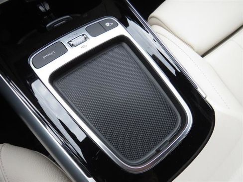 Used 2025 Mercedes-Benz GLA 250 4MATIC image 18