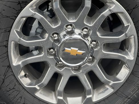 New 2025 Chevrolet Silverado 2500 LT w/ Z71 Chrome Sport Edition image 8