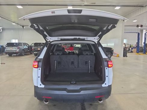 Used 2019 Chevrolet Traverse LT w/ LPO, Floor Liner Package AWD/4WD image 37