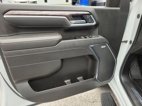 Certified 2025 Chevrolet Silverado 2500 LTZ w/ LTZ Convenience Package image 19