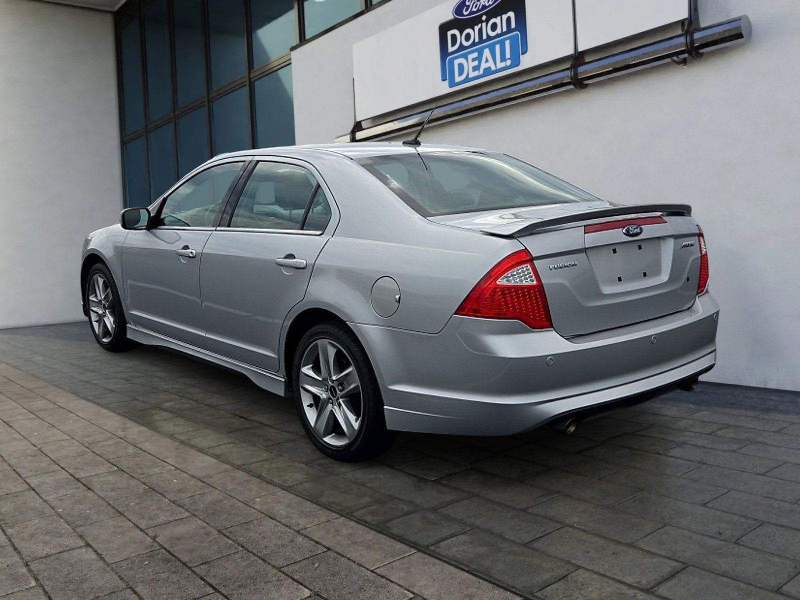 Used 2010 Ford Fusion Sport FWD image 5