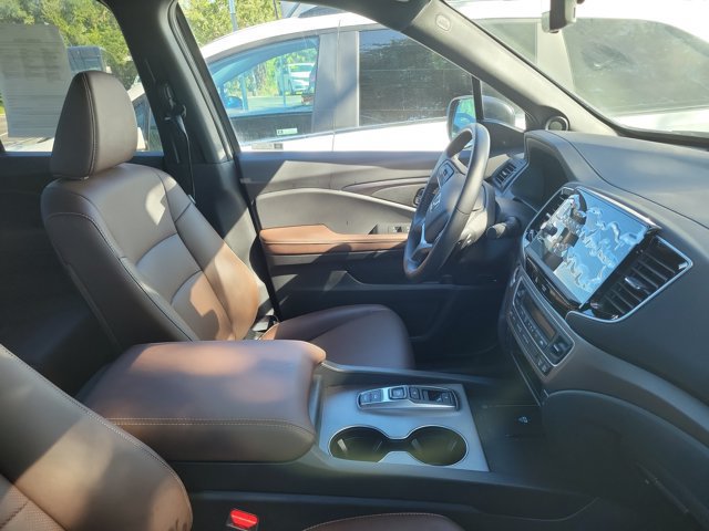 Used 2025 Honda Ridgeline RTL image 3