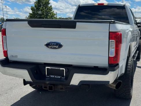 Used 2017 Ford F250 XL w/ Power Equipment Group AWD/4WD image 6