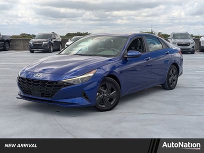 Used 2021 Hyundai Elantra SEL w/ Convenience Package