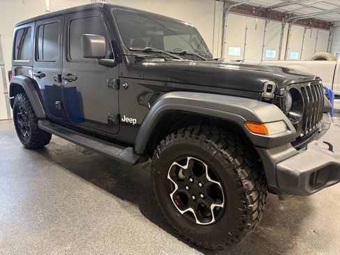 Used 2020 Jeep Wrangler Unlimited Sport S image 3