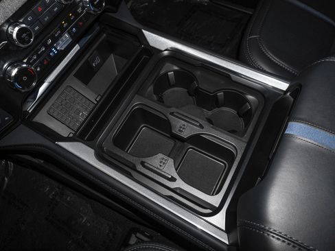 Used 2025 Ford F450 Platinum image 33