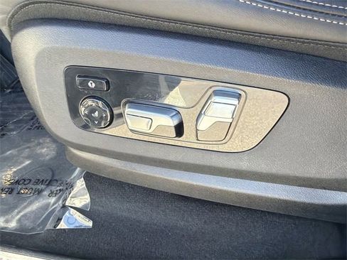 Used 2024 BMW X5 xDrive40i image 21