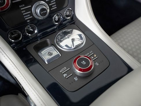 Used 2018 Aston Martin Lagonda image 35