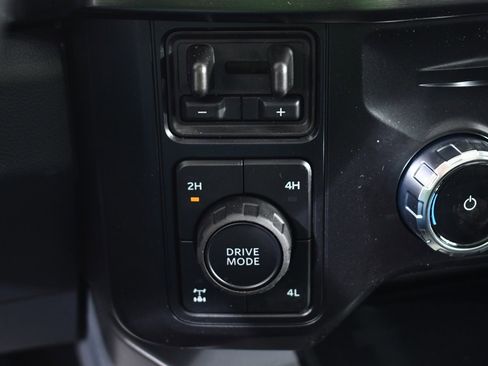 New 2026 Ford F350 Lariat w/ Lariat Premium Package image 32