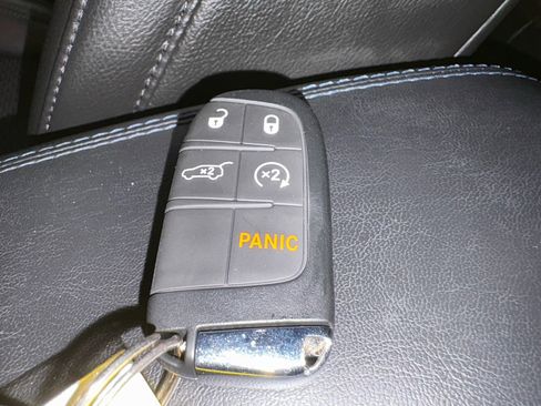 Certified 2022 Jeep Compass Latitude w/ Convenience Group image 15